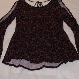 American Eagle top